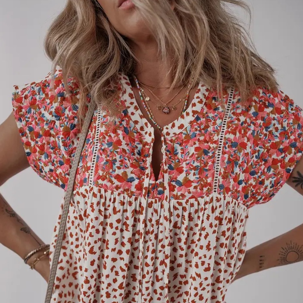 Savanna Jane Boho Embroidered Short Sleeve Tassel Tie Top Size Small - Picture 12 of 12